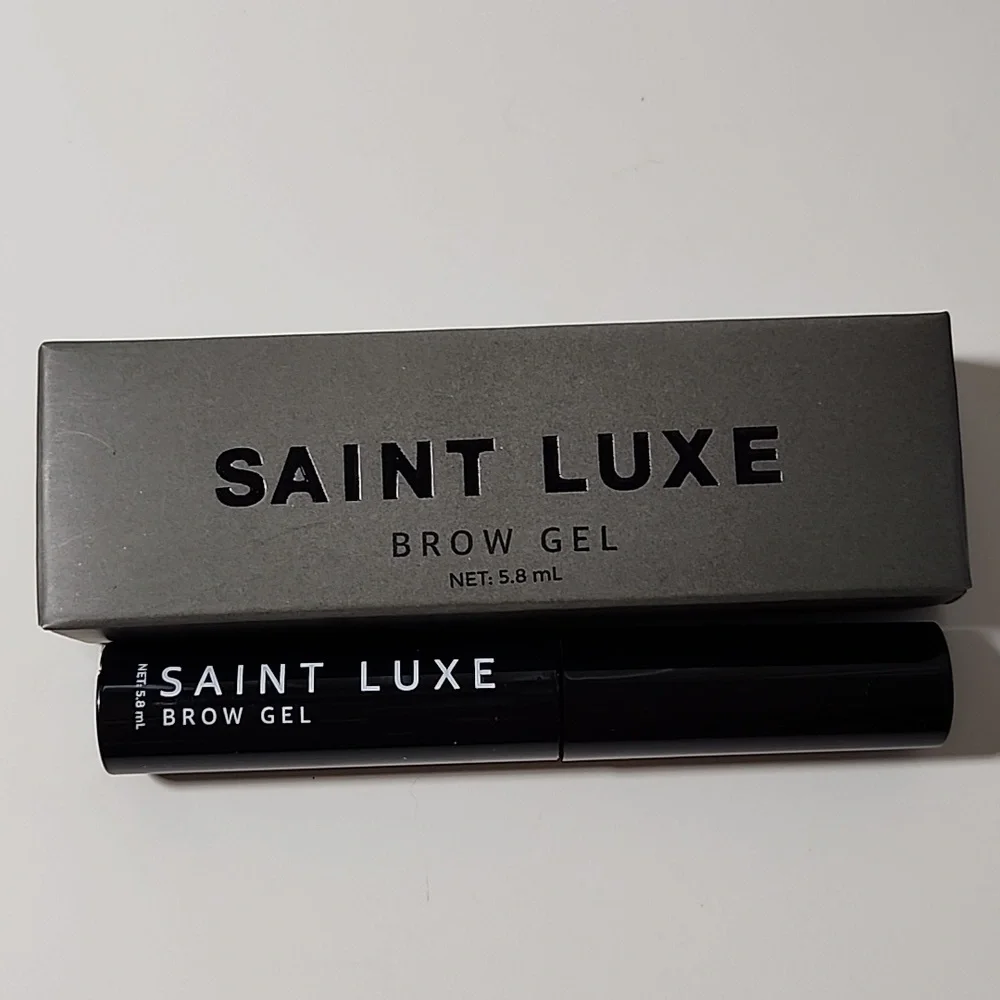 Makeup Bundle - Picture 3 of 8